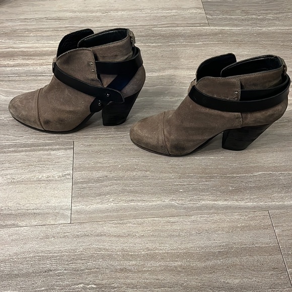 Rag & Bone ‘Harrow’ Distressed Suede Ankle Boot - Picture 4 of 9